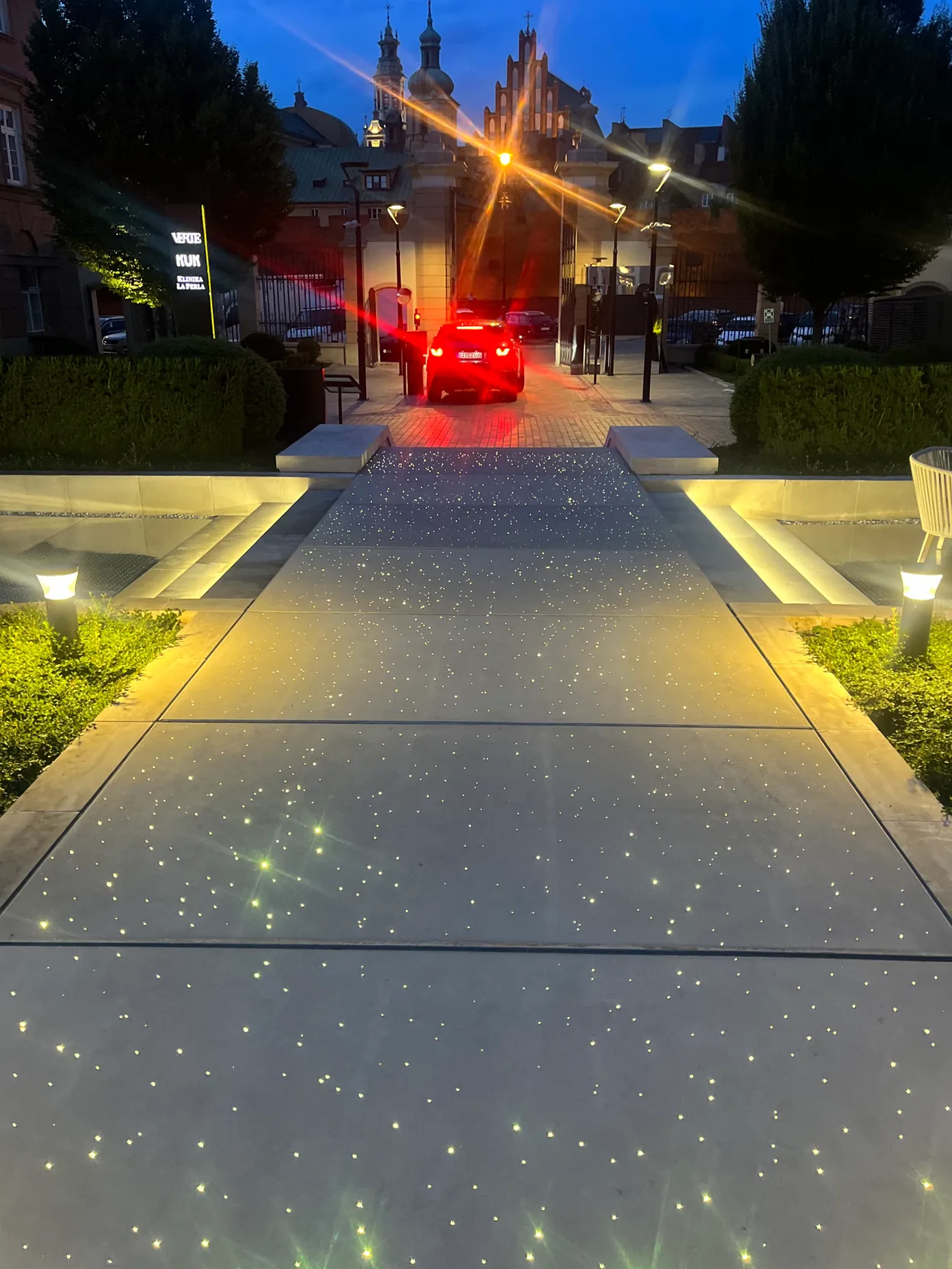 OP_1 - Warszawa - Pałac Branickich Garden