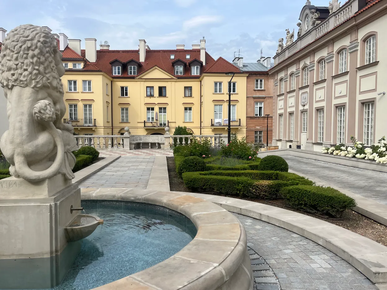 OP_1 - Warszawa - Pałac Branickich Garden