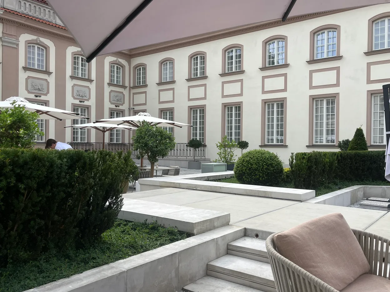 OP_1 - Warszawa - Pałac Branickich Garden